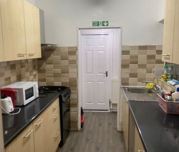 Room in a Shared House, Birmingham, B11 - Photo 1