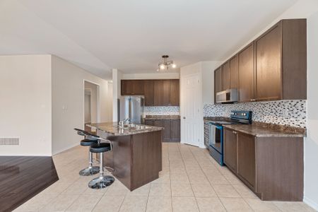 For Lease - 1796 Finkle Drive, Oshawa, Ontario - Photo 4