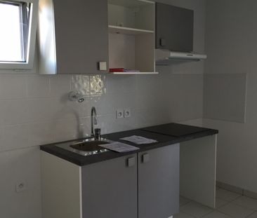 Location Appartement 3 pièces 68m² - Photo 4