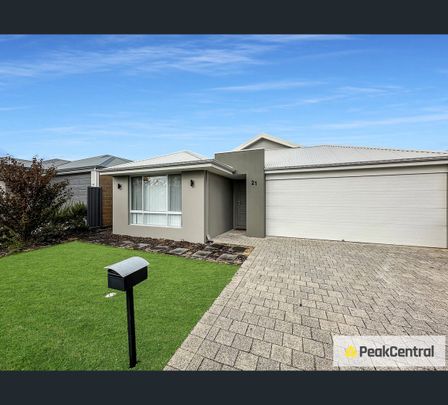 72 Willmott Drive, Cooloongup, WA 6168 - Photo 1