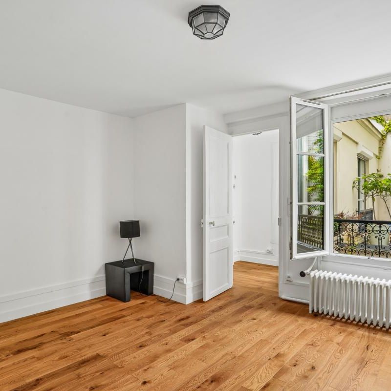 Location Appartement 2 pièces 40m² PARIS 8ème - Photo 1