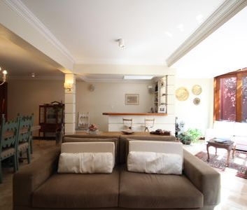Casa para alugar com 170m², 3 quartos e 3 vagas - Foto 1