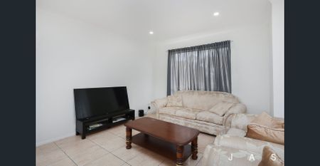 Parkside Family Living - Photo 3