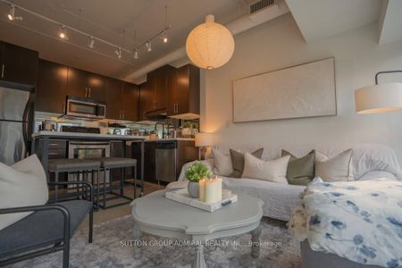 For Lease - 2 Fieldway Road Unit# 717, Toronto, Ontario - Photo 2