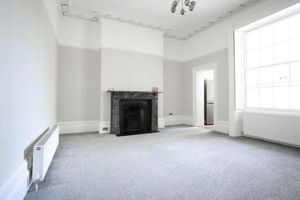 5 bedroom townhouse to rent - Photo 1