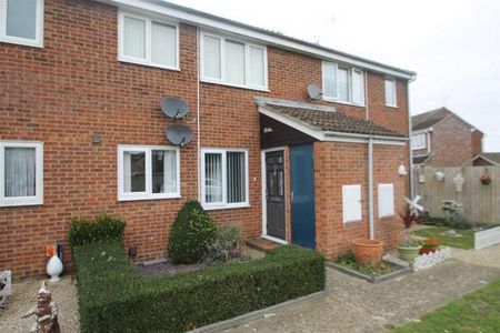 Caterham Close, Clacton-on-sea, CO16 - Photo 4