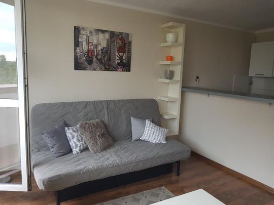 Tysiąclecie Piastów kawalerka 28m balkon meble - Photo 1