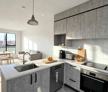Brand New 2-Bedroom Townhouse in the Heart of Hend - Photo 5