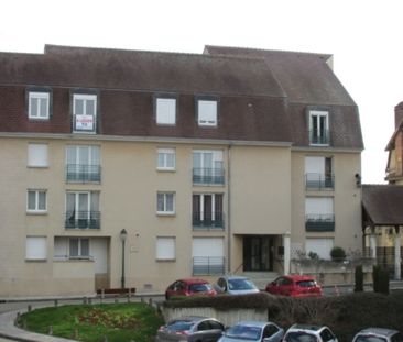 ST FLORENTIN CENTRE VILLE - T3 DE 75M² LUMINEUX DANS RESIDENCE SECURISEE - Photo 1