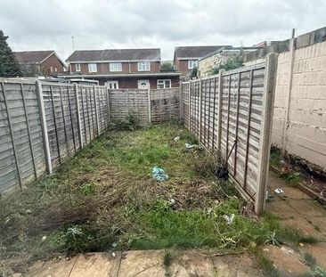 2 bedroom terraced house to rent - Photo 3