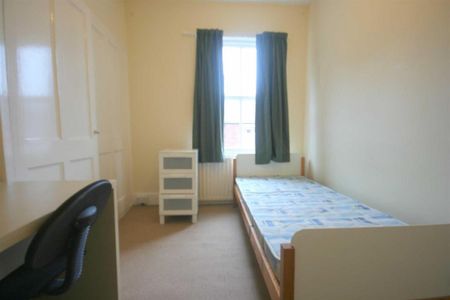 5 bedroom private hall to rent - Photo 3