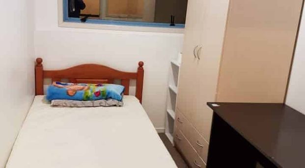 Tidy 2 bedrooms, city - Photo 1