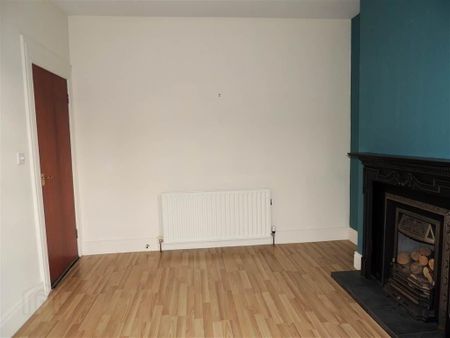 13 Belfast Road, Comber, BT23 5EN - Photo 2