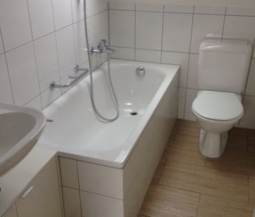 Perfekte Wohnung für Pendler und Studenten! Möbliert! - Photo 3