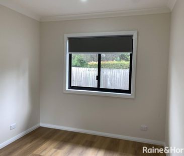 Charming Two-Bedroom Home - Convenient Location! - Photo 4