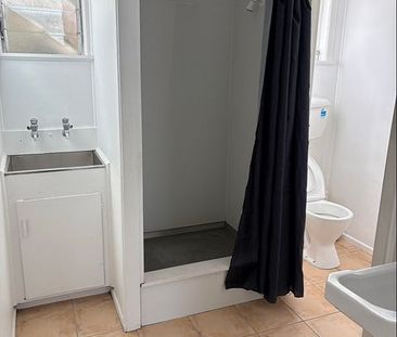 Sunny Cosy 2bdrm Flat! - Photo 4