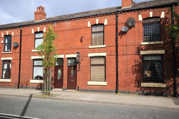 Darlington Street East, Wigan, WN1 - Photo 1