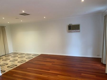 GREAT SIZE FAMILY HOME - Photo 3