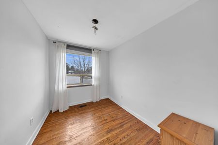 For Lease - 29 Greenock Avenue, Toronto, Ontario - Photo 2