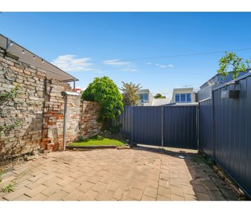 40 Rofe Street, Leichhardt NSW 2040 - House For Rent | Domain - Photo 4