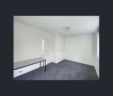 Modern & Convenient Living in the Heart of Box Hill - Photo 5