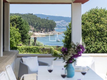 An outstanding contemporary seafront villa for rent with splendid views, located in Cangas, Pontevedra - Photo 4