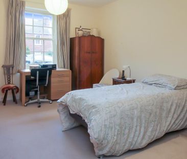 1 bedroom retirement property to rent - Photo 3