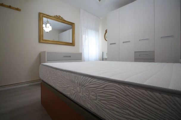 Piso de alquiler en Delicias - Foto 1