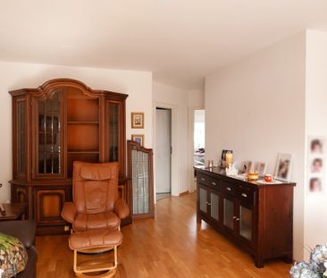*Ruhige und dennoch zentrale 2-Zimmer-Wohnung* mit zwei Balkonen in... - Photo 1