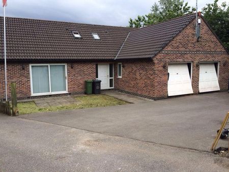 1 bedroom house of multiple occupation to rent - Photo 3