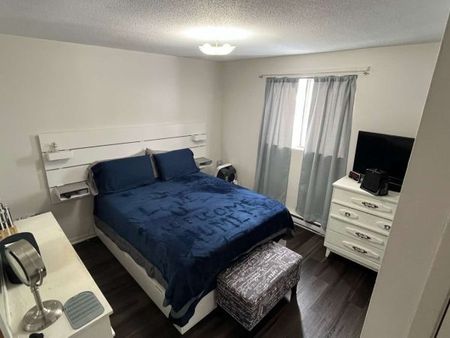 260 Conacher Dr, Unit 7, Kingston, ON - Photo 3