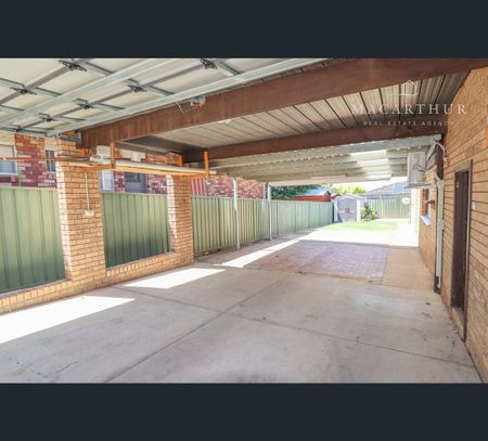 84 Stanley Street, Kooringal, NSW 2650 - Photo 3