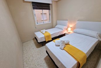 Apartamento de alquiler en Avenida Miguel Hernández, 10, Centro Urbano