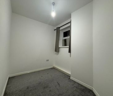 2 Bed Flat, Appleton Street, M8 - Photo 2