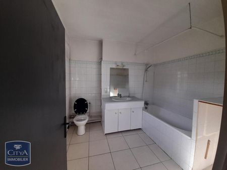 Location Appartement 2 pièces 62m² BOURG EN BRESSE 01000 - Photo 4