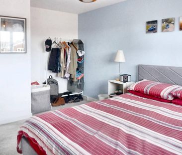 3 bedroom semi-detached house to rent - Photo 6