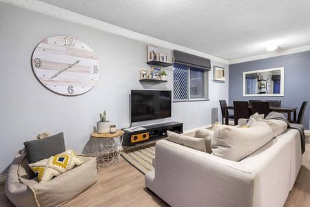 CHIC URBAN APARTMENT - Photo 4