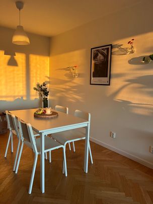 Ekensbergsvägen, Solna - Foto 1