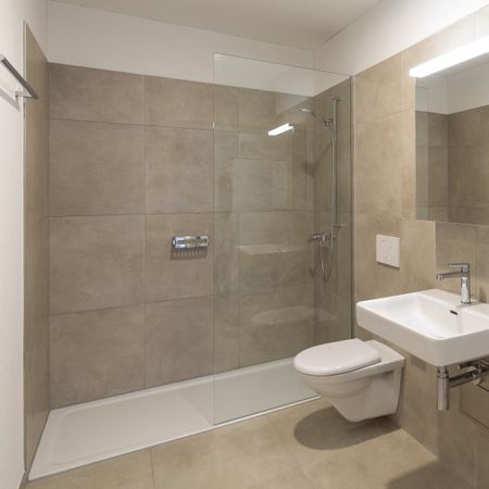 Living generously in Aesch: 4.5-room apartment full of light and quality of life - Foto 3