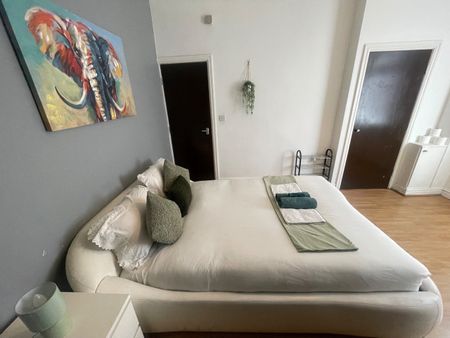 1 Bed Flat, Bude Road, LS11 - Photo 5