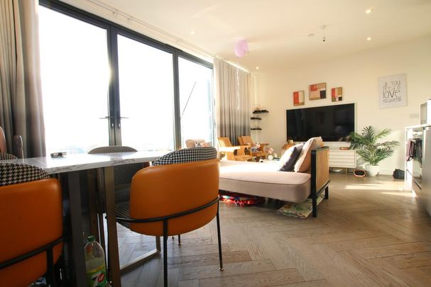 2 bedroom penthouse to rent - Photo 1