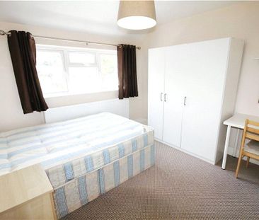 7 bedroom semi-detached house to rent - Photo 4