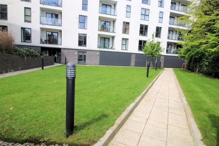 Chataway House, Bradfield Close, Woking, Surrey, GU22 7PR - Photo 5