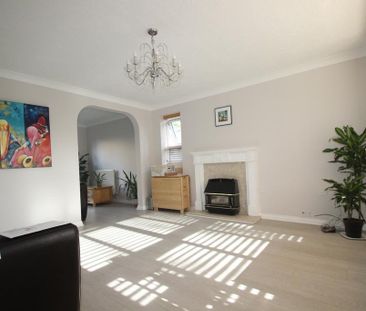 4 bedroom detached house to rent - Photo 3