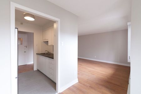 St. Lambert - Photo 5