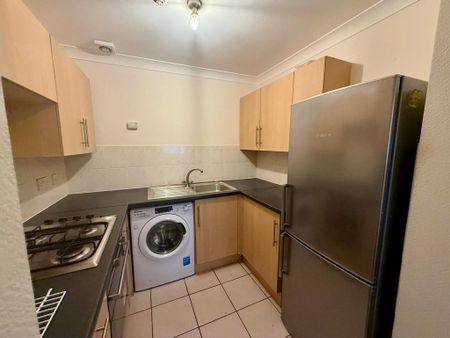 2 bedroom flat to rent - Photo 5