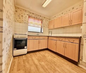 2 bedroom semi-detached house to rent - Photo 4