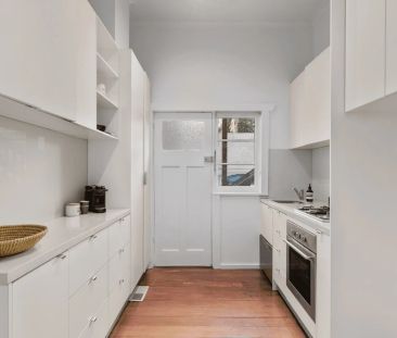 Modern, Ground Floor Art Deco! - Photo 6