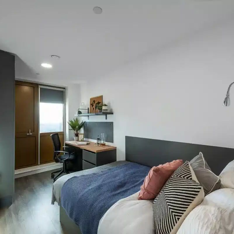 2 Bed Studio - Photo 1