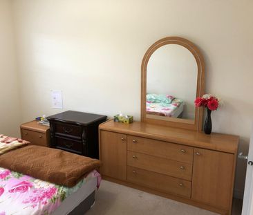 For Lease - 31 Banbridge Crescent, Brampton, Ontario - Photo 3